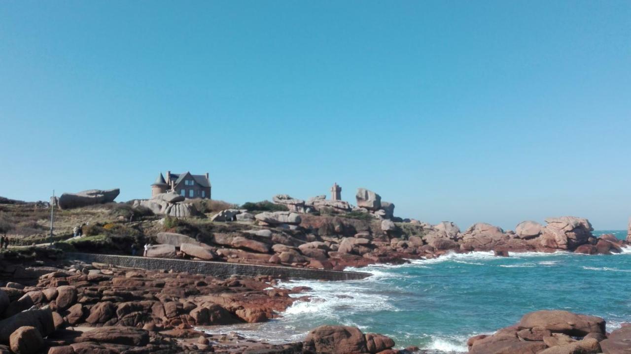Vue Mer Cote De Granit Rose En Bretagne Trebeurden Ngoại thất bức ảnh
